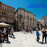 Апартаменты Leon-sara With Shaded Patio And Garden View *